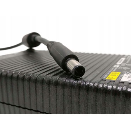 Zasilacz DELL Alienware 19.5V 7.4x5.0 210W