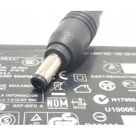 Zasilacz TOSHIBA 19V 4.74A 5.5x2.5 90W