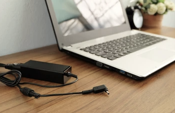 Zasilacze do laptopów